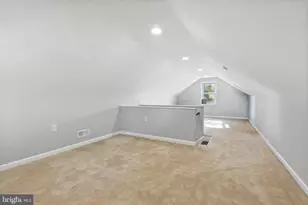 912 Locustvale Rd, Towson, MD 21204 - Photo 33
