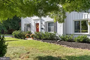 912 Locustvale Rd, Towson, MD 21204 - Photo 3