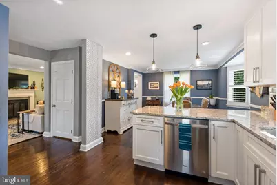 912 Locustvale Road, Towson, MD 21204 - Photo 15