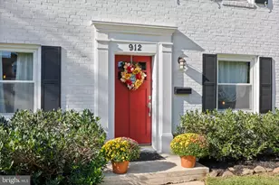912 Locustvale Rd, Towson, MD 21204 - Photo 5