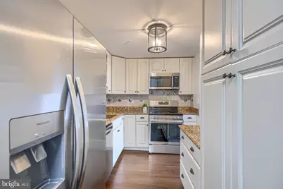 28 Allegheny Avenue #1402, Towson, MD 21204 - Photo 7