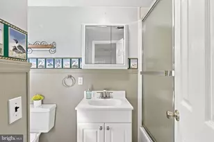 5238 Arbutus Ave, Baltimore, MD 21227 - Photo 15