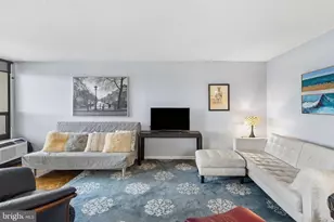 205 E Joppa Rd, Towson, MD 21286 - Photo 15