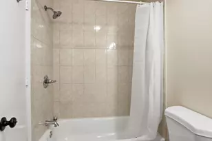 36 Gwynnswood Rd, Owings Mills, MD 21117 - Photo 9