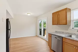 7203 Rutherford Green Cir, Windsor Mill, MD 21244 - Photo 9