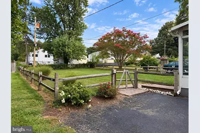 5203 Benson Avenue, Halethorpe, MD 21227 - Photo 3