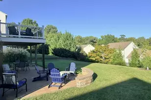 7 Apple Tree Ct, Baltimore, MD 21228 - Photo 3