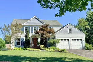 7 Apple Tree Ct, Baltimore, MD 21228 - Photo 1