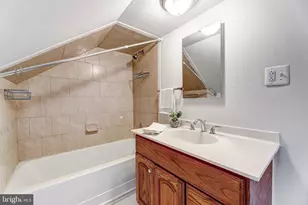8220 Cornwall Rd, Baltimore, MD 21222 - Photo 17