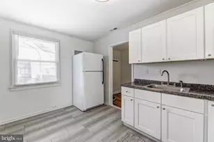 8220 Cornwall Rd, Baltimore, MD 21222 - Photo 9