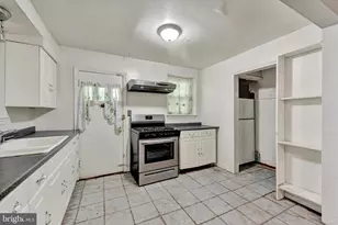 2501 Parkview Rd, Baltimore, MD 21207 - Photo 11