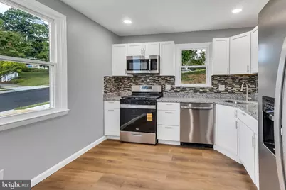 574 Edmondson, Baltimore, MD 21228 - Photo 13