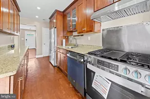 205 Ridge Ave, Towson, MD 21286 - Photo 7