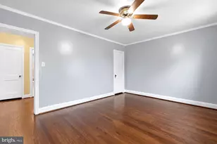 921 Maiden Choice Ln, Baltimore, MD 21229 - Photo 15