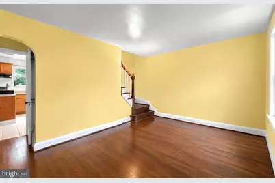 921 Maiden Choice Lane, Baltimore, MD 21229 - Photo 5