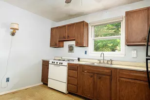 16 Oakmere Rd, Owings Mills, MD 21117 - Photo 9