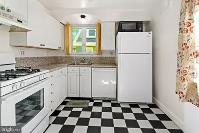 4211 Kensington Road, Baltimore, MD 21229 - Photo 15