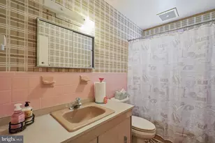 4 Peachtree Ct, Baltimore, MD 21208 - Photo 25
