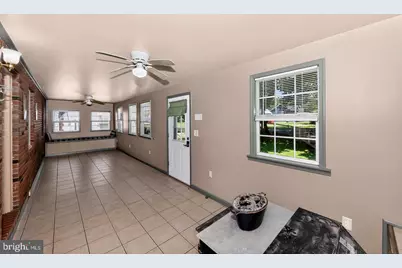 2021 Holly Neck, Baltimore, MD 21221 - Photo 3