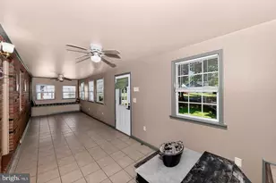 2021 Holly Neck, Baltimore, MD 21221 - Photo 3