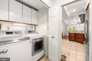 15 Devon Hill Rd, Baltimore, MD 21210 - Photo 9