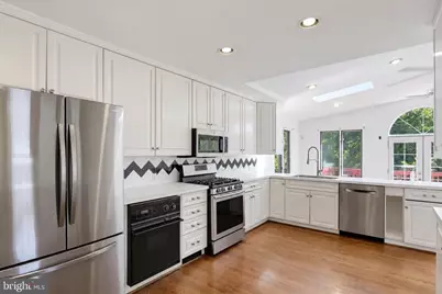 2313 Harcroft Road, Lutherville Timonium, MD 21093 - Photo 7