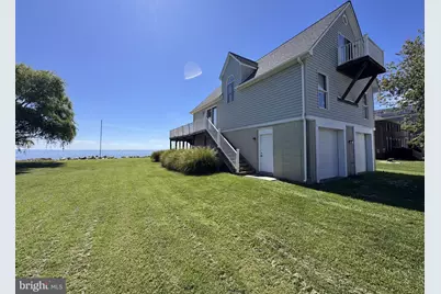 9011 Chesapeake Avenue, Sparrows Point, MD 21219 - Photo 17