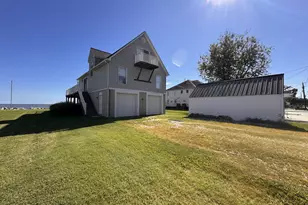 9011 Chesapeake Ave, Sparrows Point, MD 21219 - Photo 11