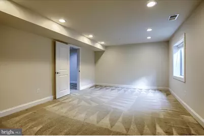 6910 Summit Circle, Towson, MD 21239 - Photo 47