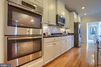 6910 Summit Circle, Towson, MD 21239 - Photo 17