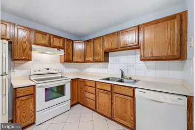 7901 Valley Manor Road #201, Owings Mills, MD 21117 - Photo 9