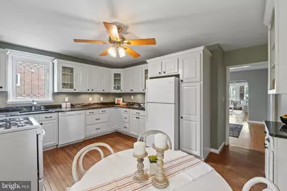 10 Sanford Avenue, Catonsville, MD 21228 - Photo 9