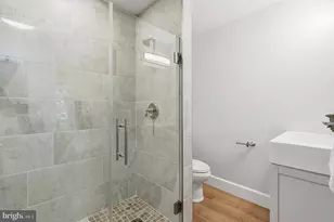 2507 Island View Rd, Essex, MD 21221 - Photo 19