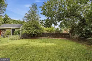 1 Glenwood Ave, Baltimore, MD 21228 - Photo 35