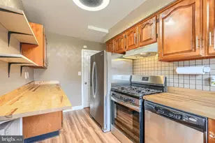 106 Lyndale Ave, Nottingham, MD 21236 - Photo 7