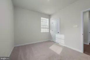 8126 Cypress Pt Dr, Rosedale, MD 21237 - Photo 15