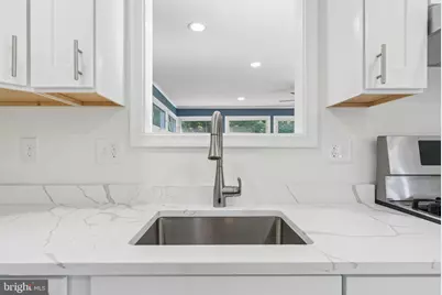 9 N Hilltop Road, Catonsville, MD 21228 - Photo 17