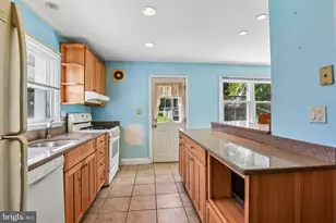 8810 Orchard Rd, Baltimore, MD 21208 - Photo 13