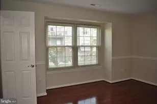 8 Banyan Wood Ct, Essex, MD 21221 - Photo 7