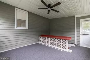 8202 Longpoint Rd, Baltimore, MD 21222 - Photo 35