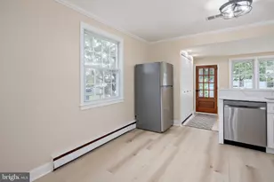 8202 Longpoint Rd, Baltimore, MD 21222 - Photo 11