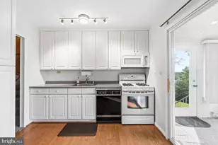 1111 Raven Dr, Baltimore, MD 21227 - Photo 17