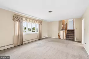 1111 Raven Dr, Baltimore, MD 21227 - Photo 13