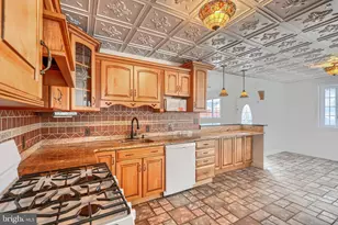 8304 Orchard Dr, Dundalk, MD 21222 - Photo 17