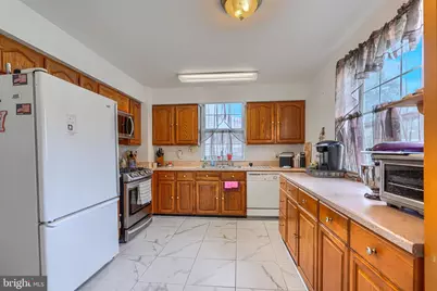313 S Taylor Avenue, Baltimore, MD 21221 - Photo 13