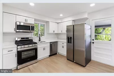 2620 Matthews Drive, Parkville, MD 21234 - Photo 11
