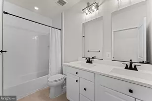 13721 Hunt Valley Ct, Cockeysville, MD 21030 - Photo 19