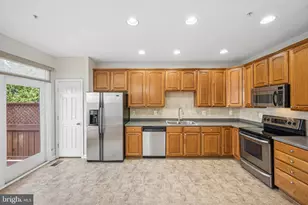 11 Caterham Ct, Baltimore, MD 21237 - Photo 31