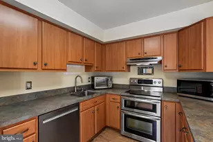 1909 Newhaven Dr, Baltimore, MD 21221 - Photo 13