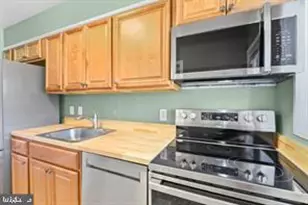 826 Jeannette Ave, Dundalk, MD 21222 - Photo 3